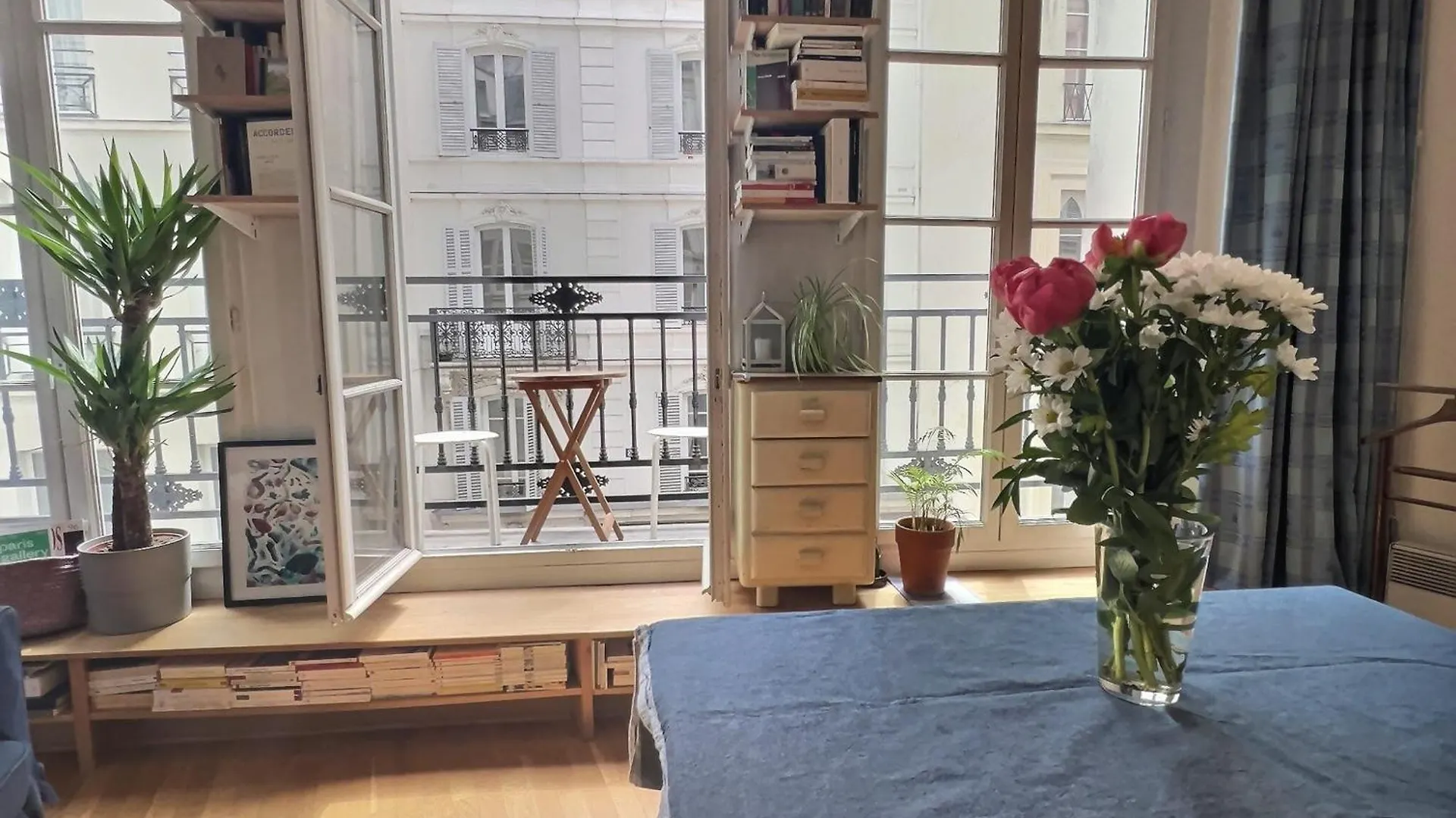 פריז Bright 28M Apartment In The Old Halles District 0*,  צרפת